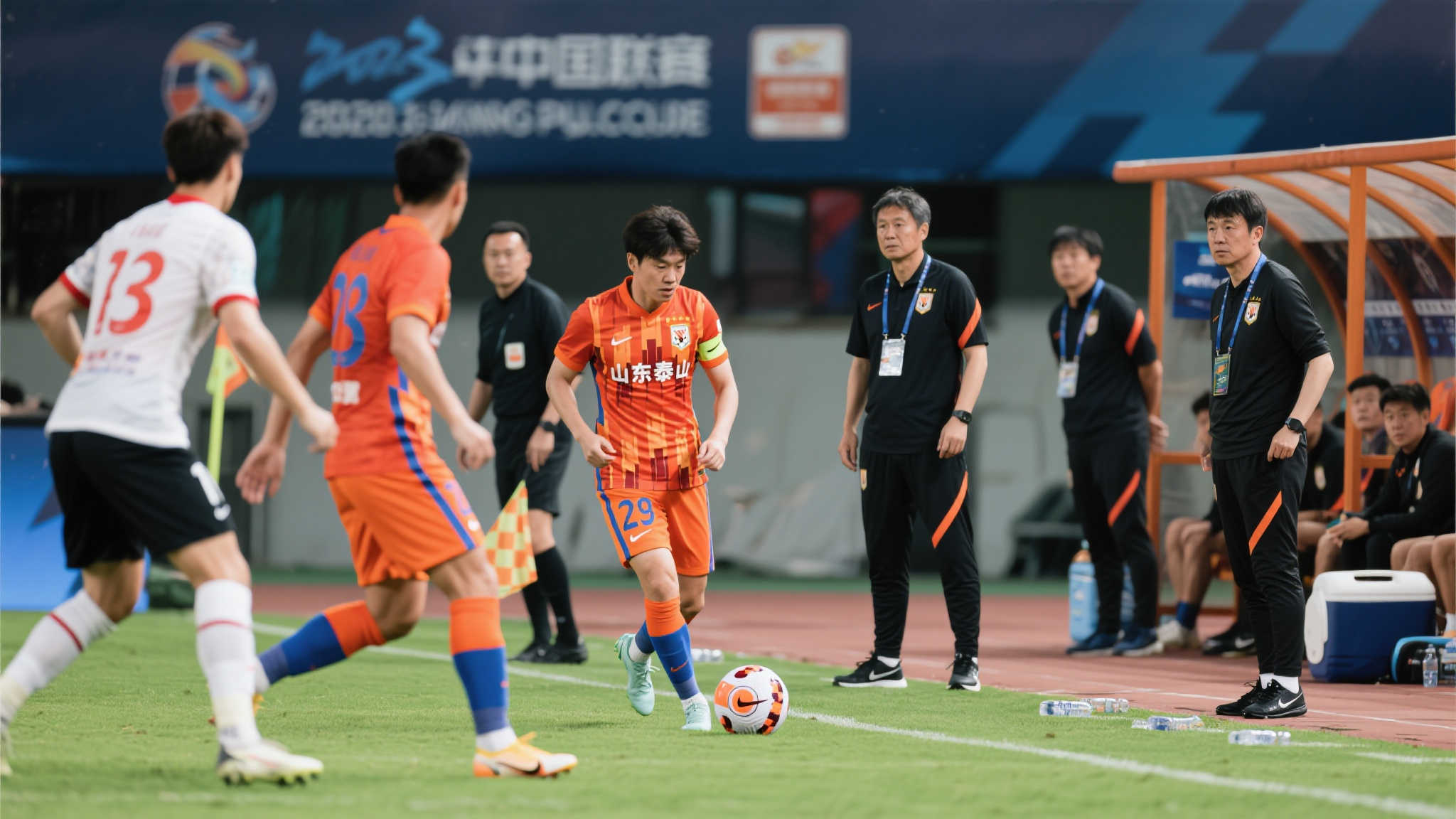 东体:泰山双线失利避重就轻令人遗憾,换帅或大换血成当务之急 东体:泰山双线失利避重就轻令人遗憾,换帅或大换血成当务之急